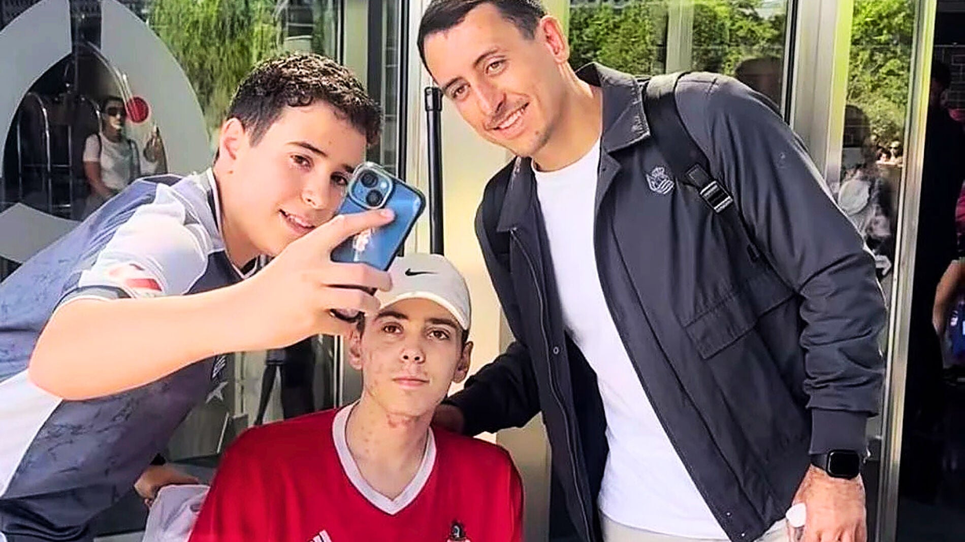 Gorka, el joven que sobrevivió a una meningitis fulminante tras 85 días en la UCI: «Ha sufrido lo indecible»