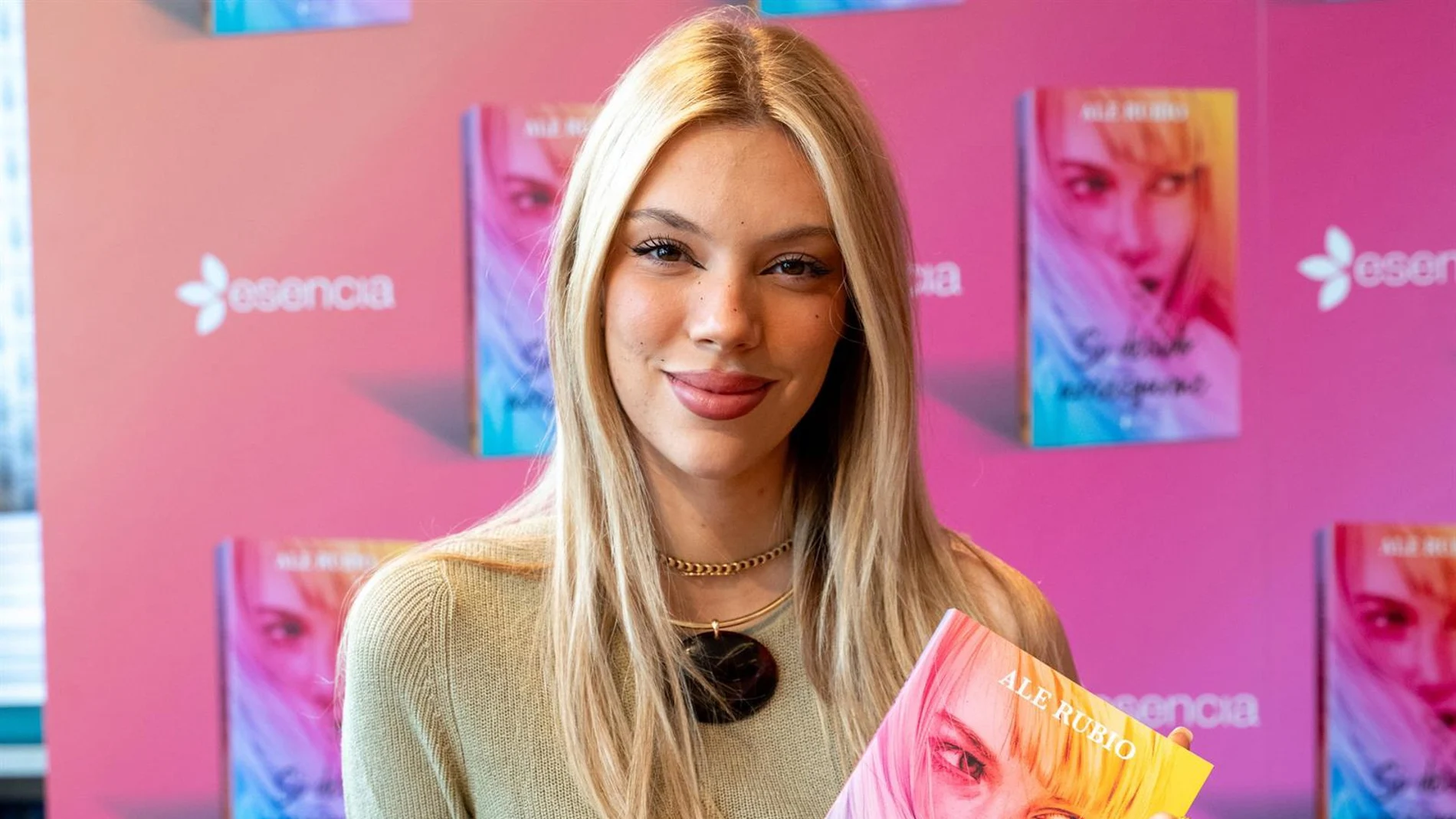 Alejandra Rubio arrasa en Amazon con su primera novela y responde a las duras críticas: "Muchos ni se la han leído"