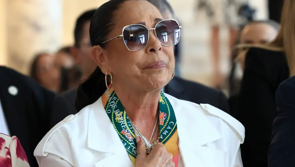 Isabel Pantoja, emocionada en su homenaje en Puerto Rico