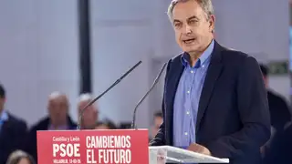 AMP.-El PSOE apoya a Zapatero, defiende la presunción de inocencia y señala a la derecha: "El que pueda hacer que haga" AMP.-El PSOE apoya a Zapatero, defiende la presunción de inocencia y señala a la derecha: "El que pueda hacer que haga"