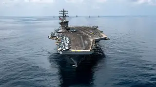 El portaviones Nimitz de EE.UU. es desplegado en el Caribe en plena campaña contra Cuba USA1039. MIAMI (ESTADOS UNIDOS), 20/05/2026.- Fotografía cedida por el Comando Sur de Estados Unidos que muestra el portaaviones USS Nimitz (CVN 68) y el destructor de misiles guiados USS Gridley (DDG 101). El Ejército de los Estados Unidos informó que su portaaviones de propulsión nuclear USS Nimitz y su grupo de ataque han sido desplegados en el Caribe, un anuncio que coincide con un endurecimiento de la campaña de presión del Gobierno de Donald Trump sobre Cuba. EFE/ Comando Sur EEUU /SOLO...