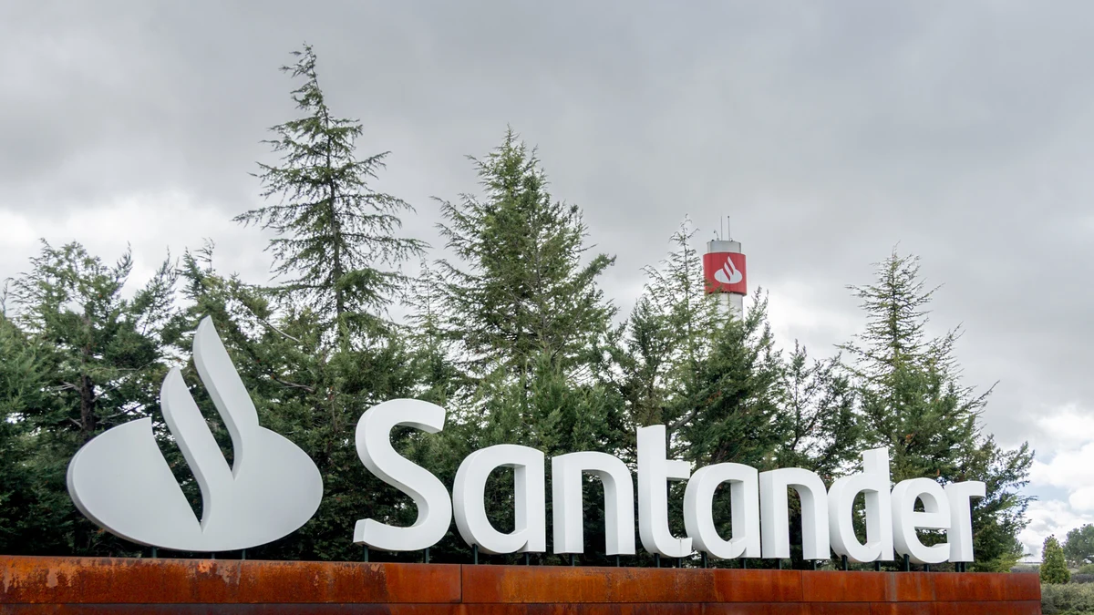 Banco Santander logra un beneficio récord de 12.405 millones hasta septiembre, un 20% más por la plusvalía de la venta de su filial polaca