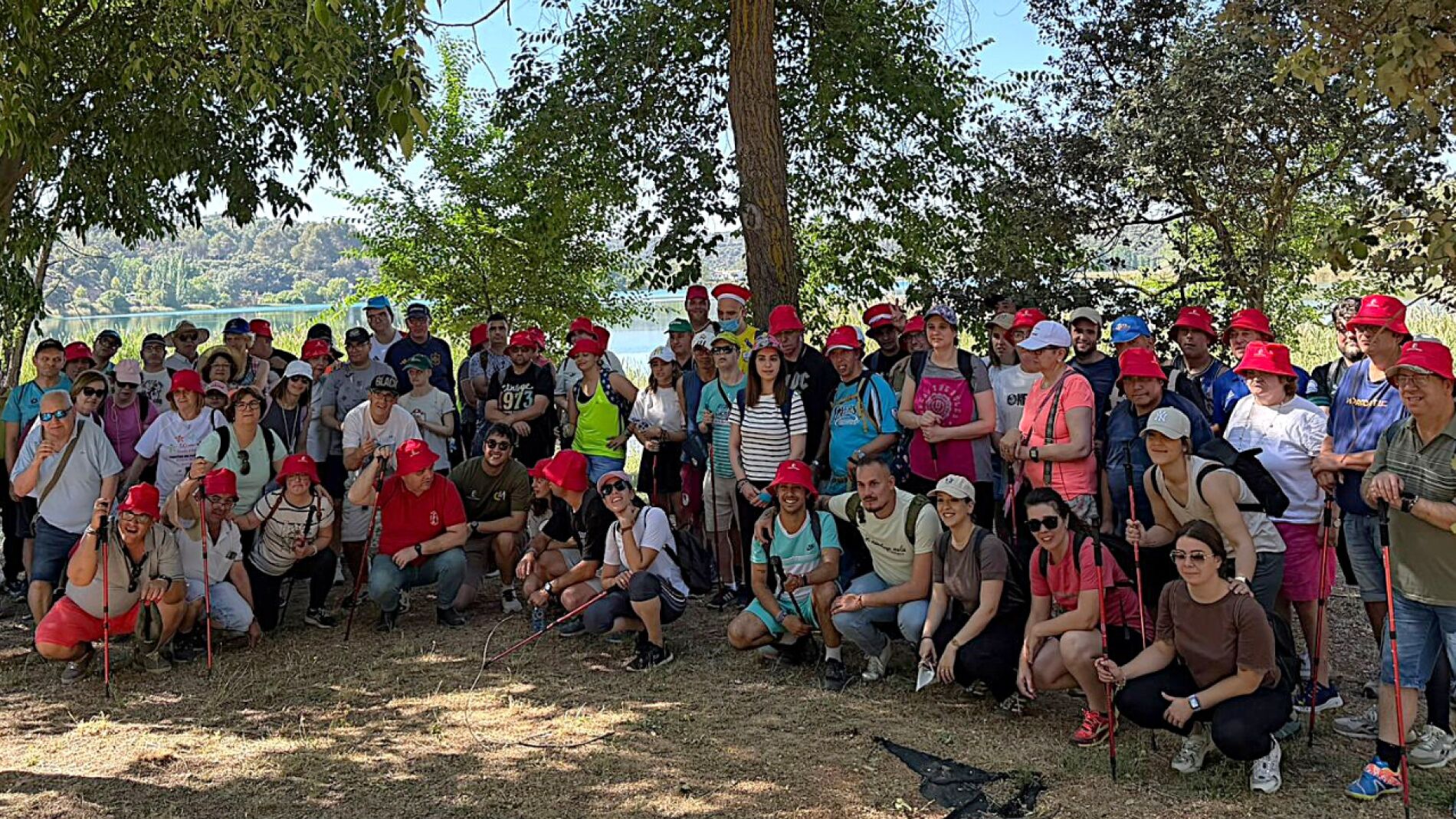 Más de 80 personas con discapacidad protagonizan una jornada histórica en uno de los rincones más espectaculares de Castilla-La Mancha