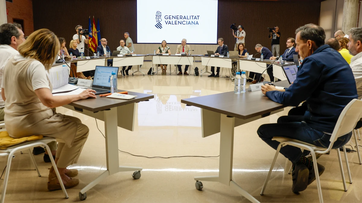 Los sindicatos, tras la suspensión de la huelga indefinida de profesores: "La lucha no ha acabado"