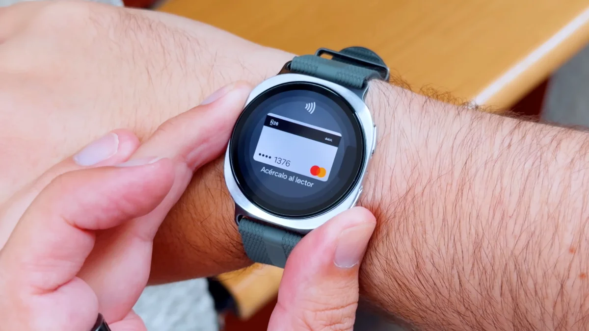 Este reloj inteligente también sirve para pagar las compras