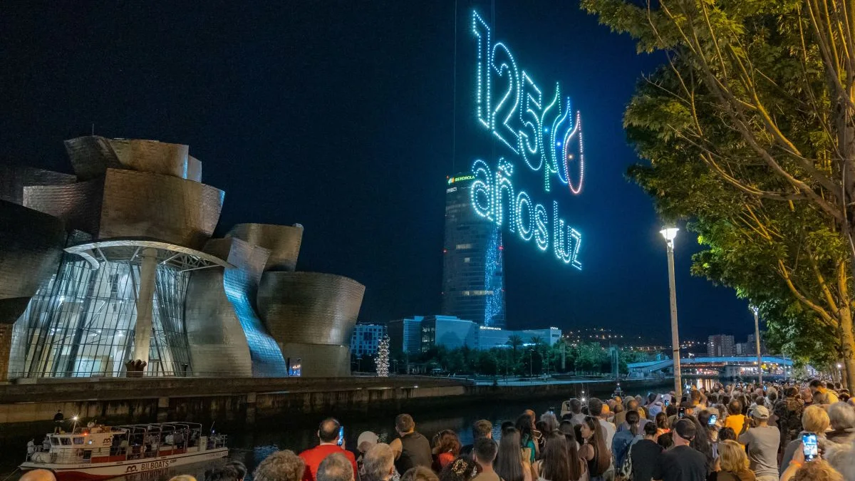 Espectáculo de drones en Bilbao por el 125 aniversario de Iberdrola