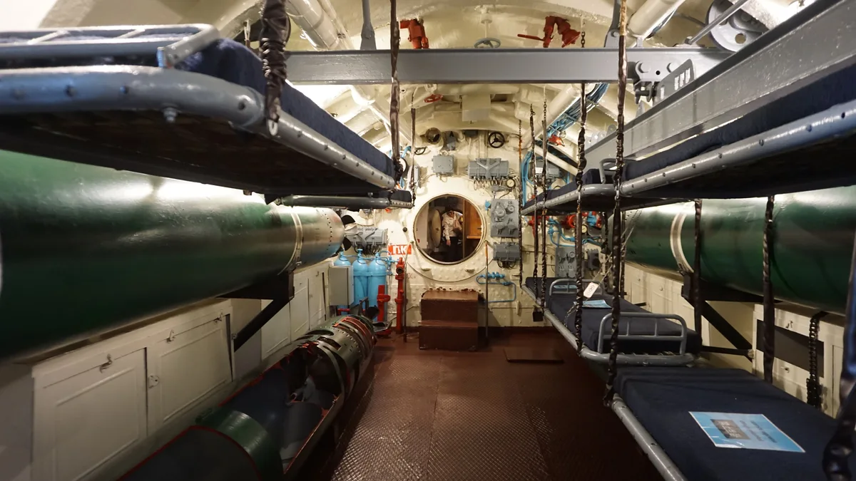Imagen de archivo del interior de un submarino