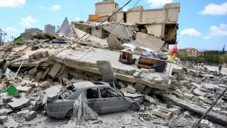 DEIR QANOUN EN NAHR, June 15, 2026 -- This photo taken on June 15, 2026 shows destroyed buildings in Deir Qanoun En Nahr, south Lebanon. Lebanon's Public Health Emergency Operations Center said the cumulative toll from Israeli attacks since March 2, 2024, has reached 3,798 killed and 11,781 wounded as of June 15, 2026. Europa Press/Contacto/Ali Hashisho 15/06/2026 ONLY FOR USE IN SPAIN