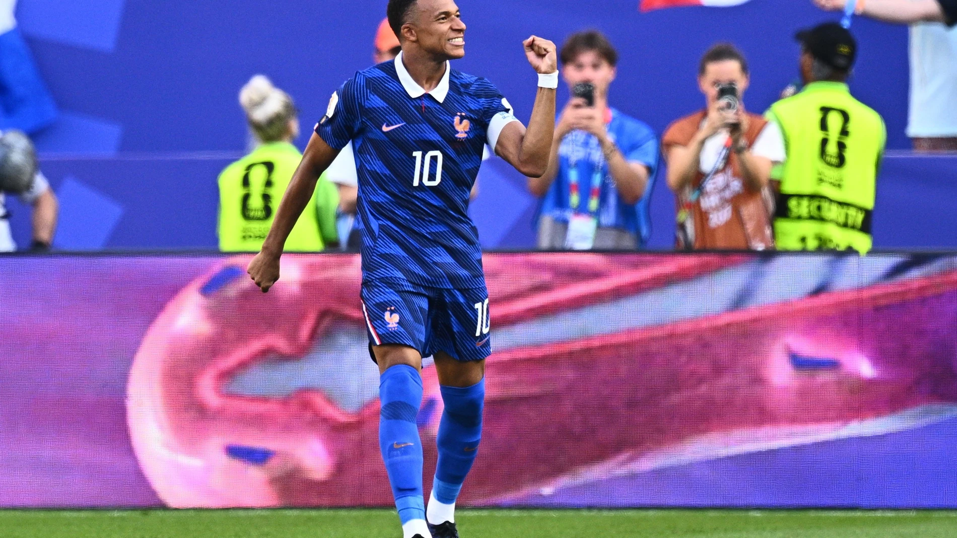 Un ingrediente secreto y el poder oculto del mar: las claves de la potencia física de Kylian Mbappé