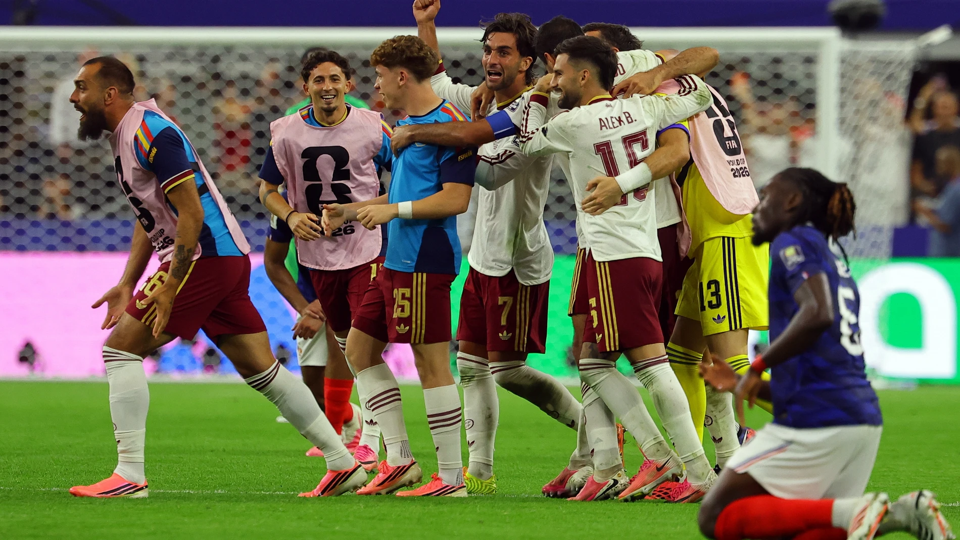 España es finalista del Mundial después de minimizar a Francia (0-2)