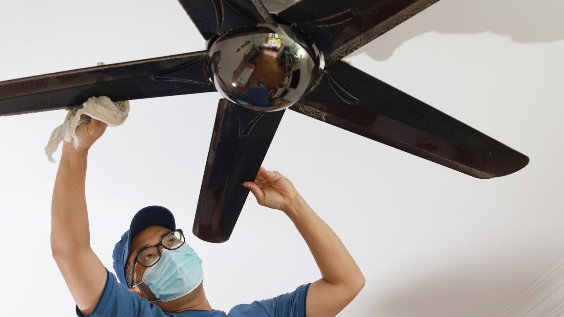 El truco del ventilador de techo para frenar virus: reduce el riesgo de contagio un 96%