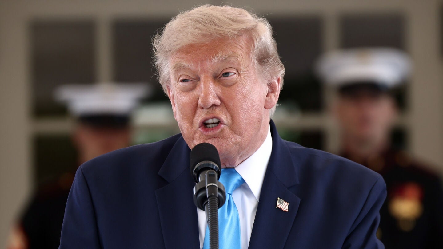 July 30, 2026, Washington, District Of Columbia, USA: US President Donald Trump announces a program to allow veterans to expedite a career in commercial trucking outside the White House in Washington, DC, USA, 30 July 2026. Known as the Freedom Haulers program, the initiative would allow any US veteran who drove heavy equipment to be automatically eligible for a commercial trucking license Europa Press/Contacto/Jim LoScalzo - Pool via CNP 30/07/2026 ONLY FOR USE IN SPAIN
