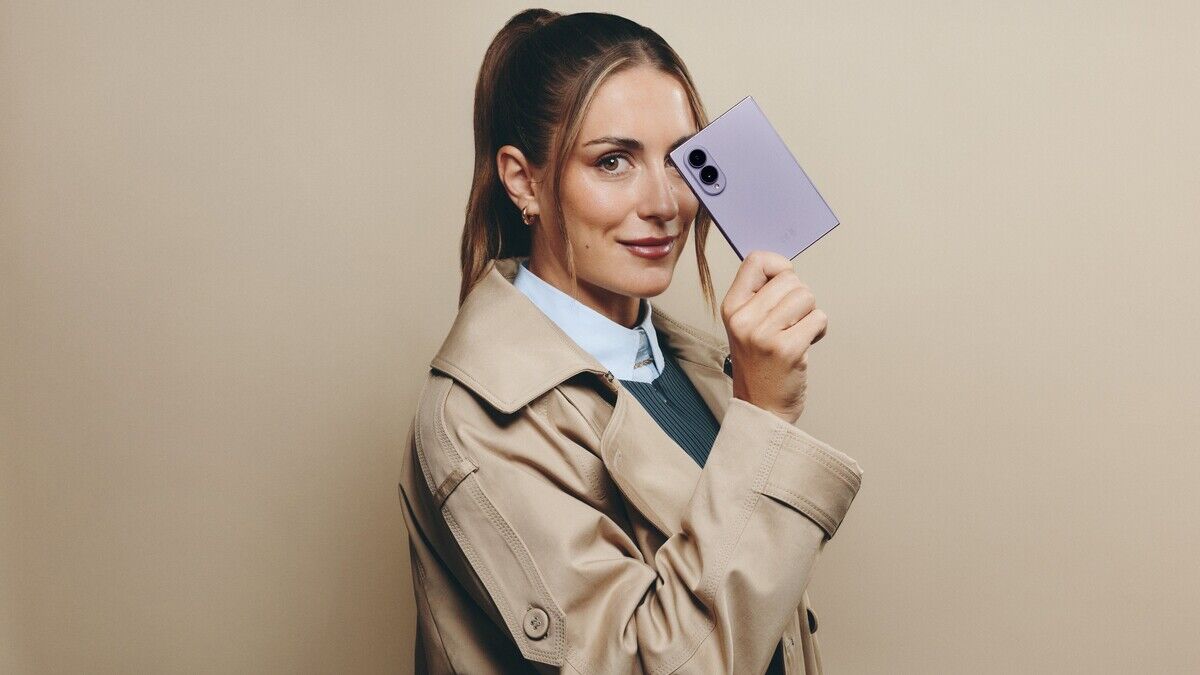 Alexia Putellas Switches to New Samsung Galaxy Z Fold8