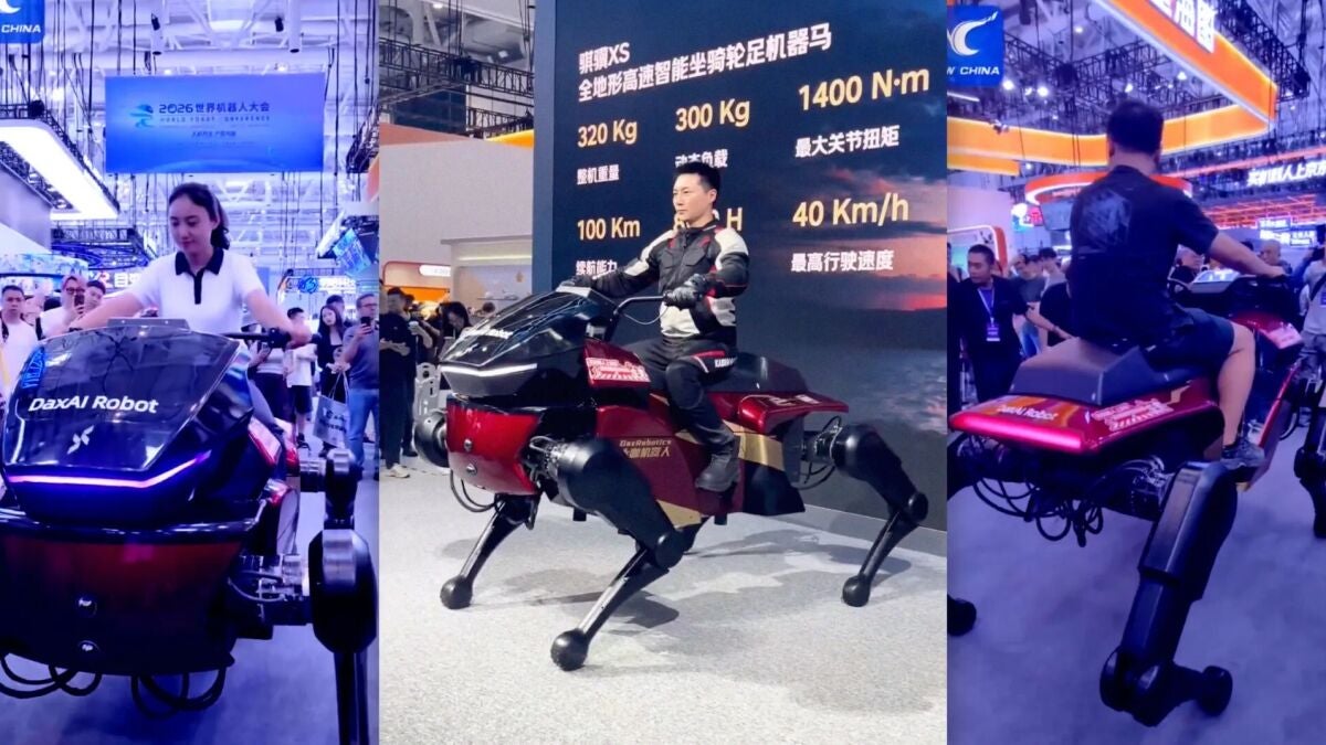 DaxAI unveils 320kg Cyber Horse robot at Beijing conference