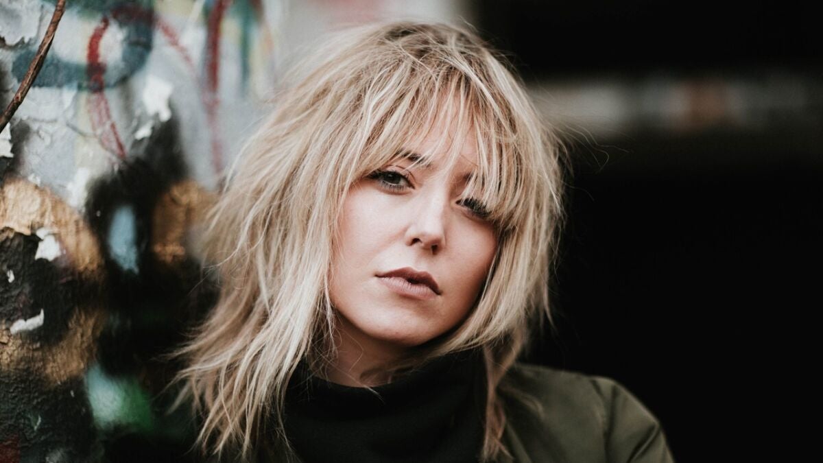 Medium-Length Haircuts Surge as Popular Option This Season