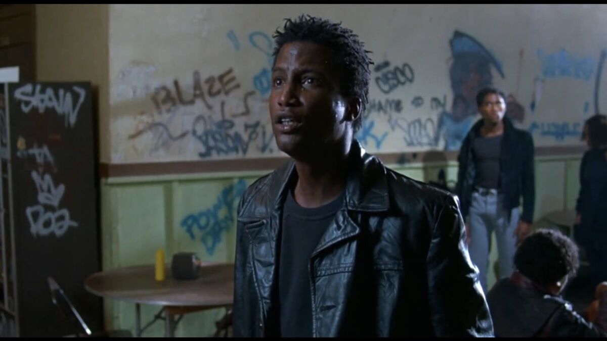 Michael Wright, Star of 'V' and 'Heartbeats,' Dies at 70