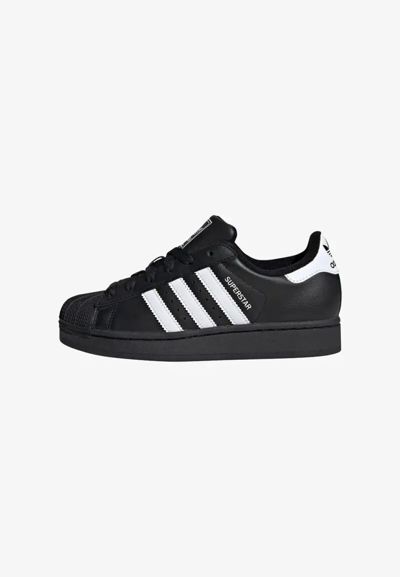Deportivas 'Adidas Superstar II'.