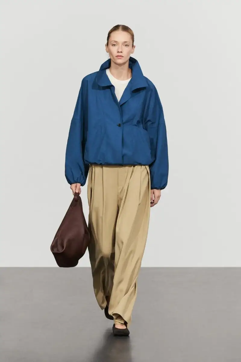 Chaqueta cortaviendo de Massimo Dutti
