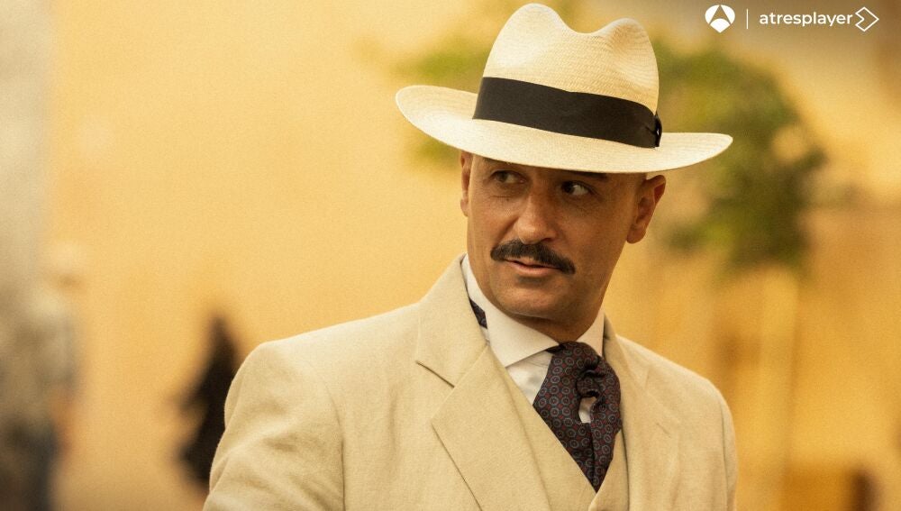 Alain Hernández se mete en la piel de Gustavo en 'Las hijas de la criada'