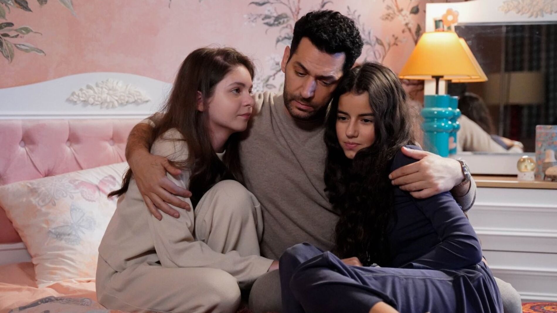 Antena 3 modifica su noche de los domingos con el estreno de 'El Secreto'