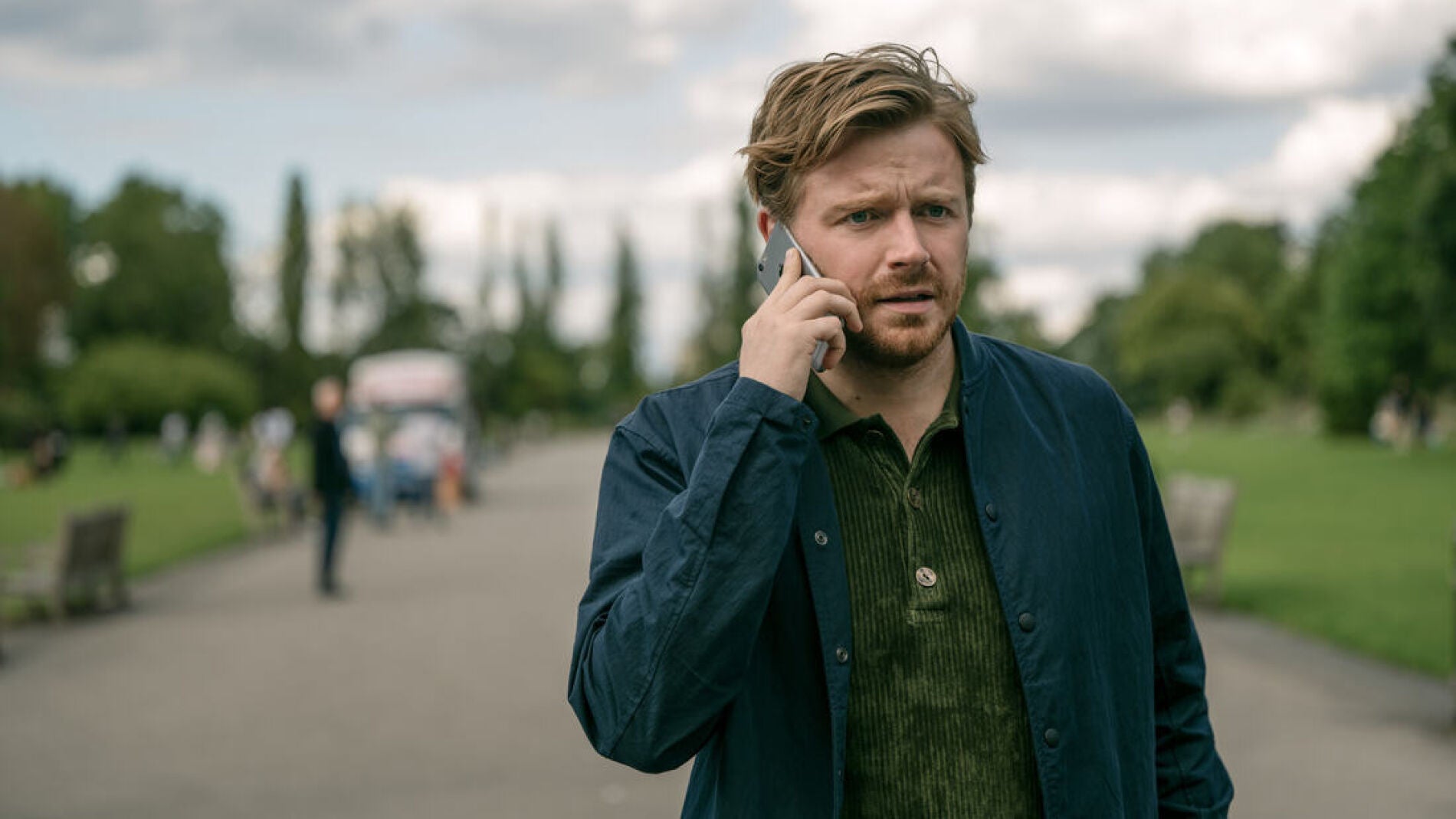 no-conoces-a-jack-lowden-estas-series-explican-por-qu-su-nombre