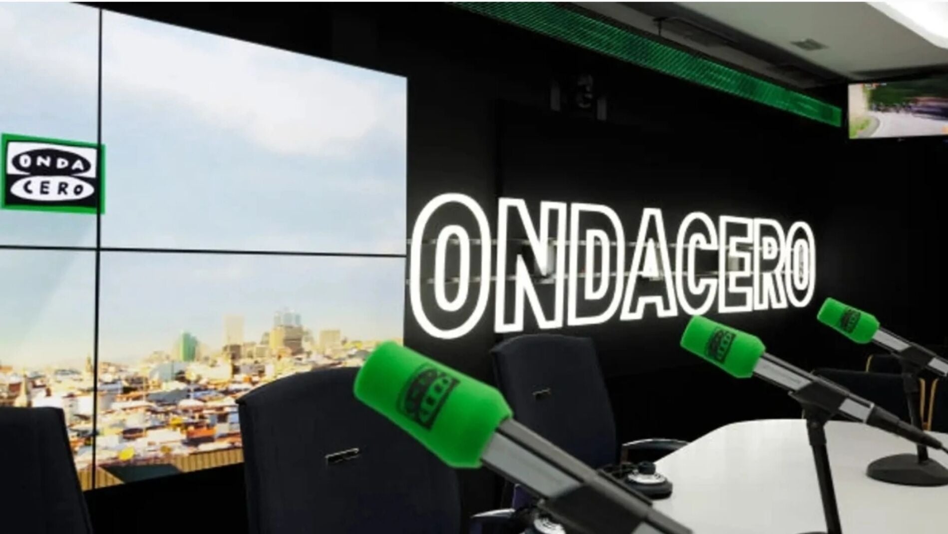 Radios cambian programación por accidente en Toledo