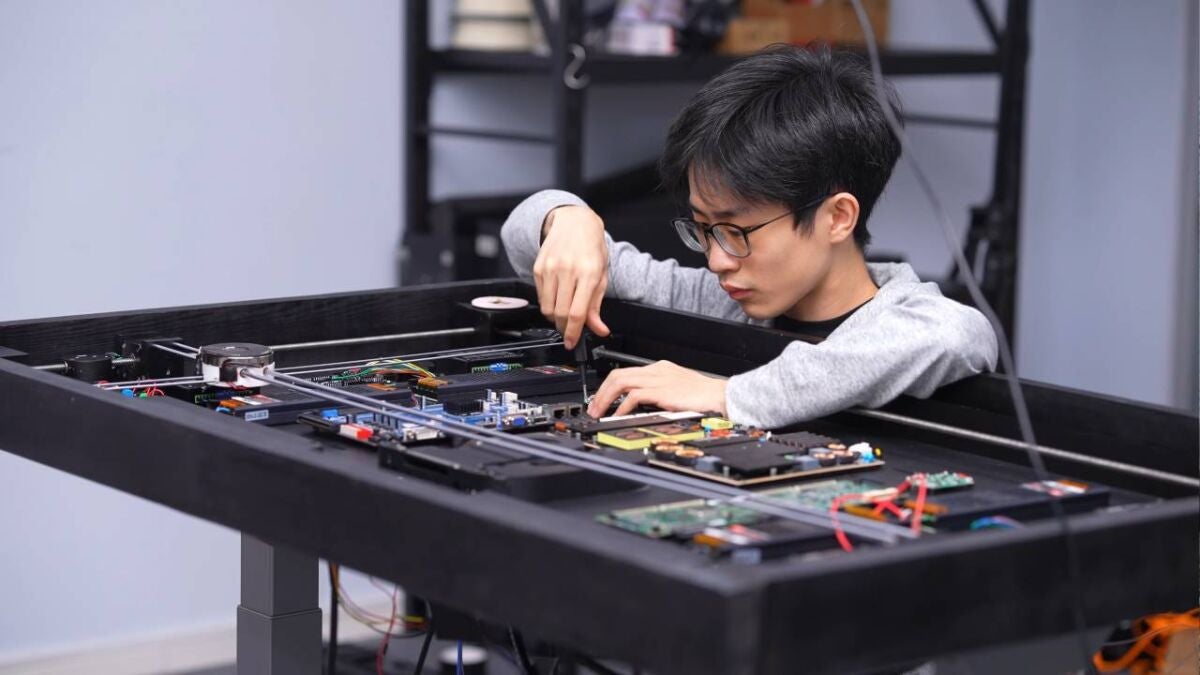 Apple nunca llegó a lanzar este producto, pero un youtuber lo ha construido años más tarde en una versión de gran tamaño