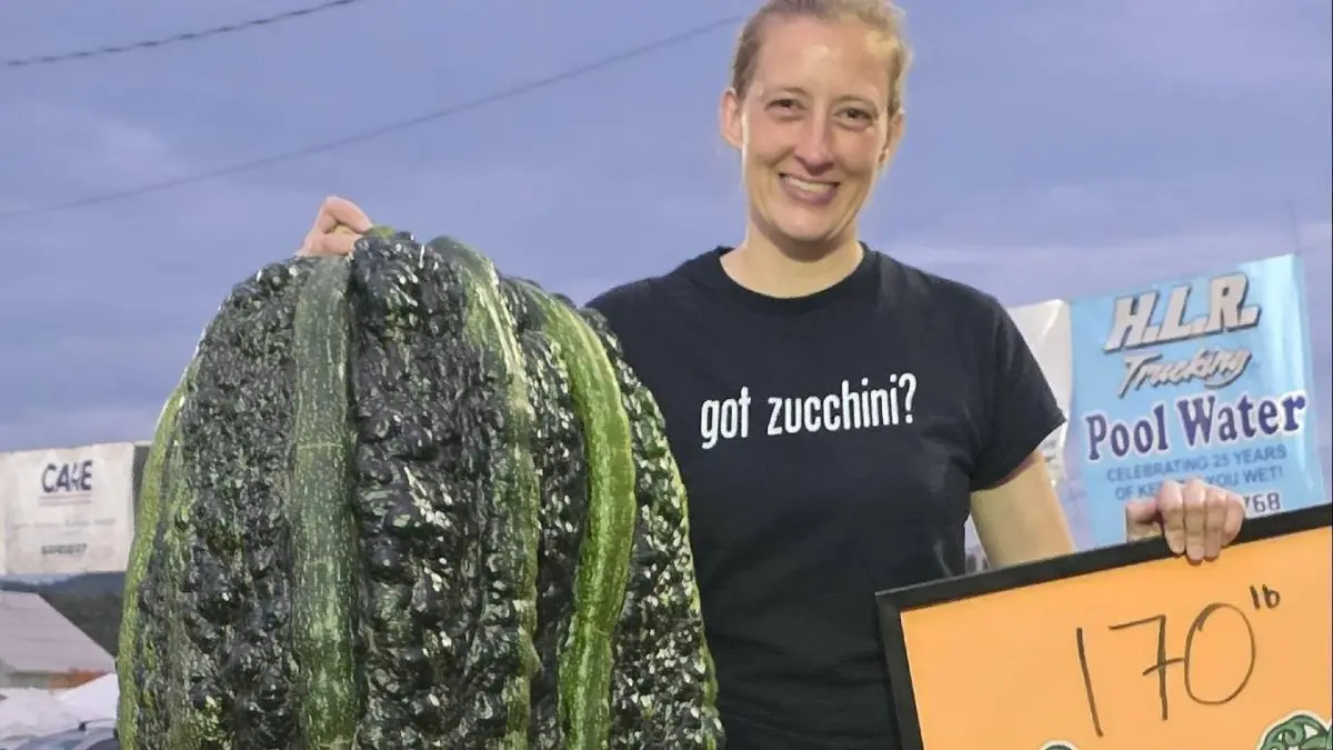 Una tiktoker rompe uno de los récords más espectaculares al sembrar un calabacín de más de 75 kilos