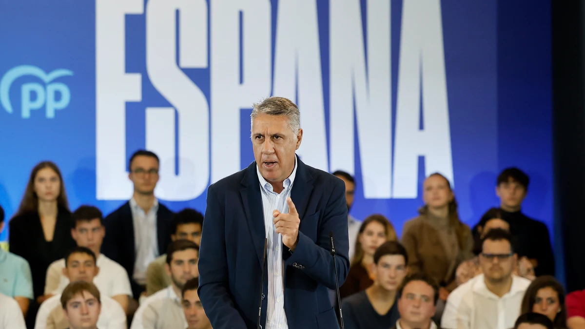 Feijóo promete una ley antiocupaciones tras el 29N y se la encarga a Xavier Garcia Albiol