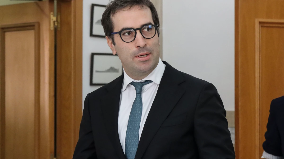 El vicepresidente primero Carlos Cuerpo, y a ministra de Inclusión, Seguridad Social y Migraciones y portavoz del Gobierno, Elma Saiz, visitan Ceuta