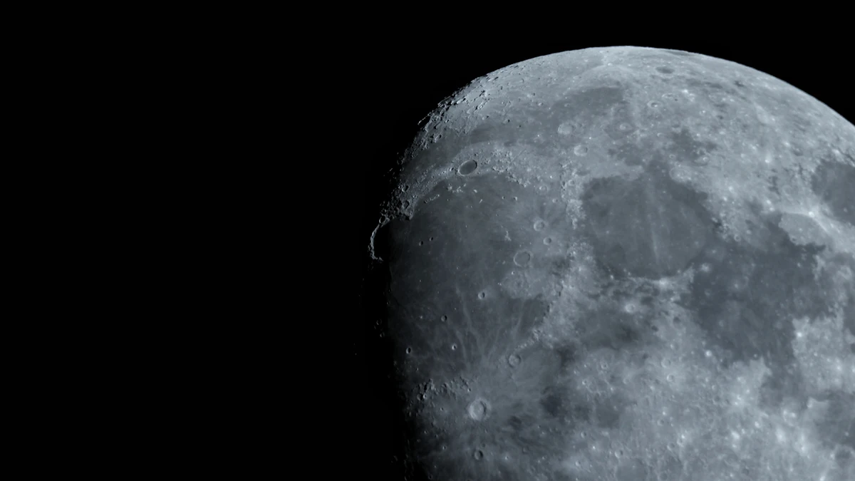 La Luna está encogiendo: un estudio de la NASA revela por qué el satélite es cada vez más pequeño