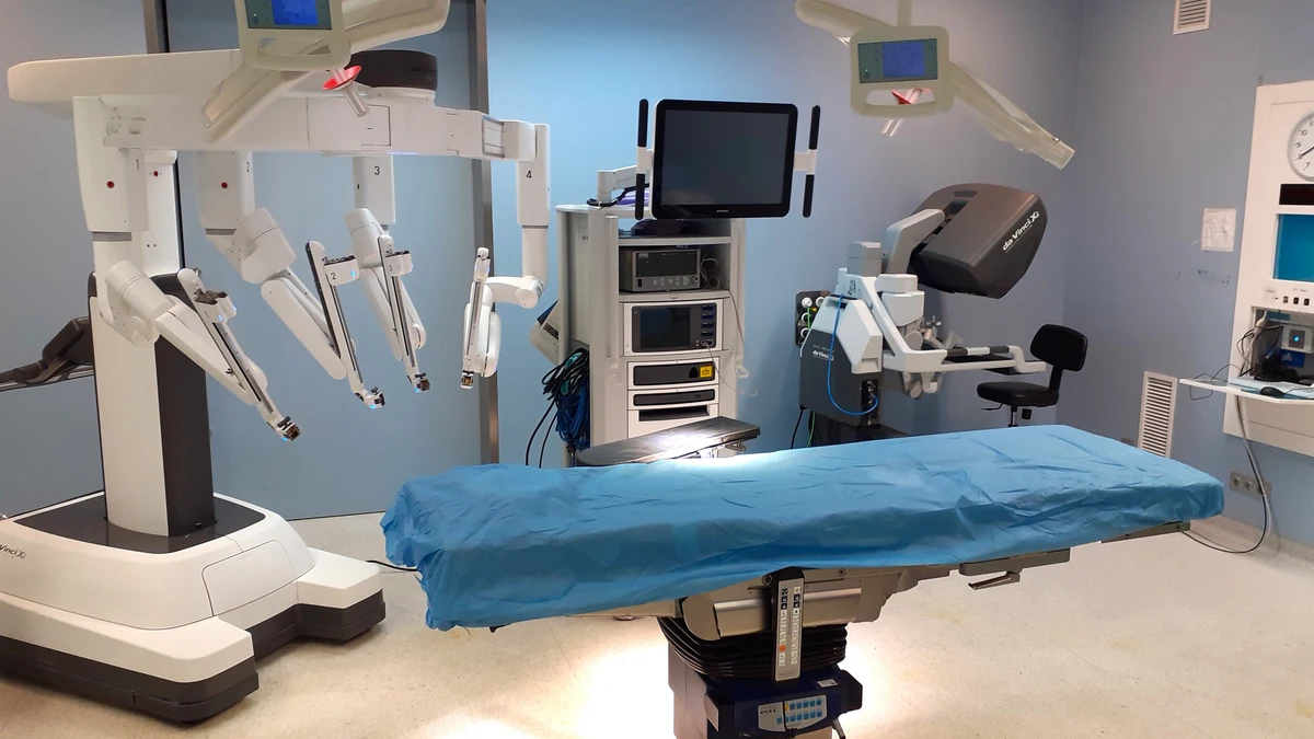 Córdoba.- El Hospital Quirónsalud Córdoba incorpora el robot Da Vinci y refuerza su apuesta por la cirugía de precisión