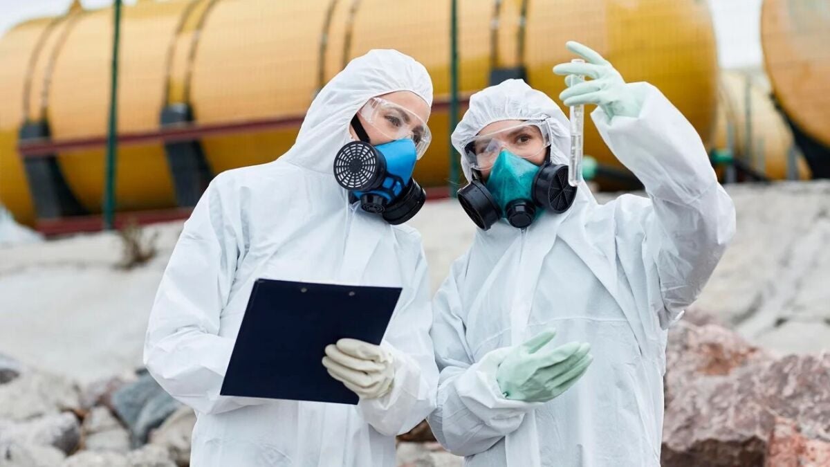 Northwestern team creates coating to destroy nerve agents