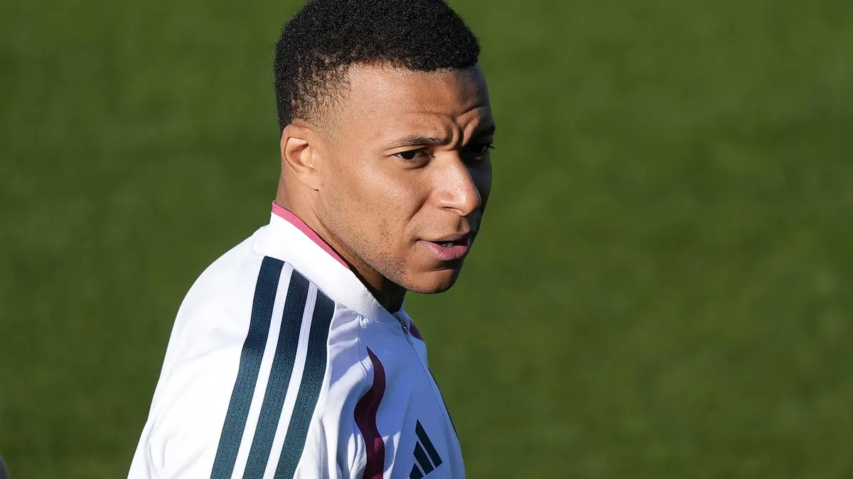 Fútbol.- La televisión estatal china suspende las emisiones de LaLiga tras la polémica con un 'meme' de Mbappé