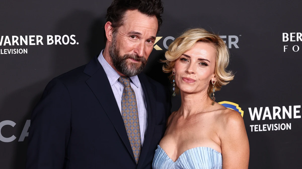 El actor posa junto a su mujer, la actriz Sara Wells