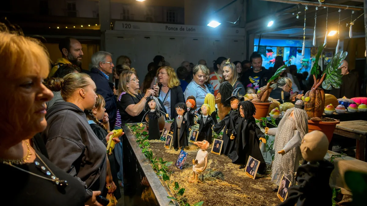 «25 años de magia», primer premio en la categoría de frutas en los Tosantos de Cádiz 2026