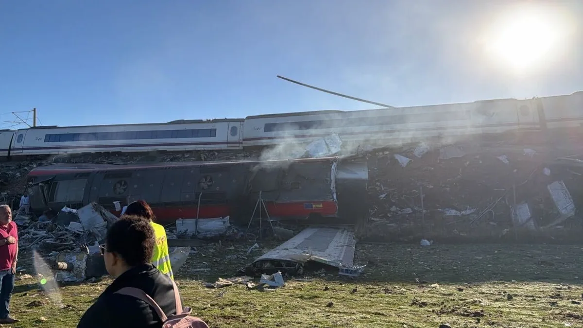 Iryo descarrilado en accidente ferroviario de Toledo