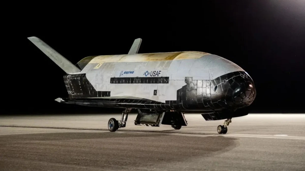 X-37B.
