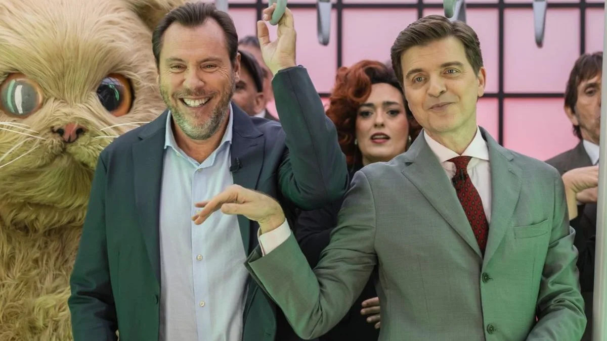 Óscar Puente junto a Marc Giró en el vídeo promocional