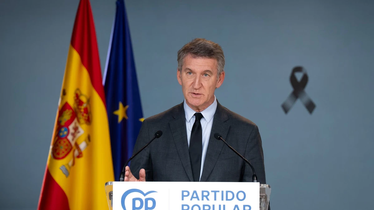 Feijóo exige una "investigación gubernamental inmediata" y otra judicial: "España tiene derecho a saber qué está pasando"