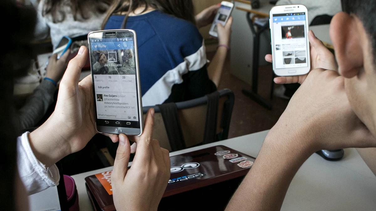 Científicos alertan que la IA puede actuar como un “virus cognitivo”. Aumentar la velocidad de reproducción de vídeos y audios en redes sociales puede tener consecuencias en nuestras habilidades cognitivas