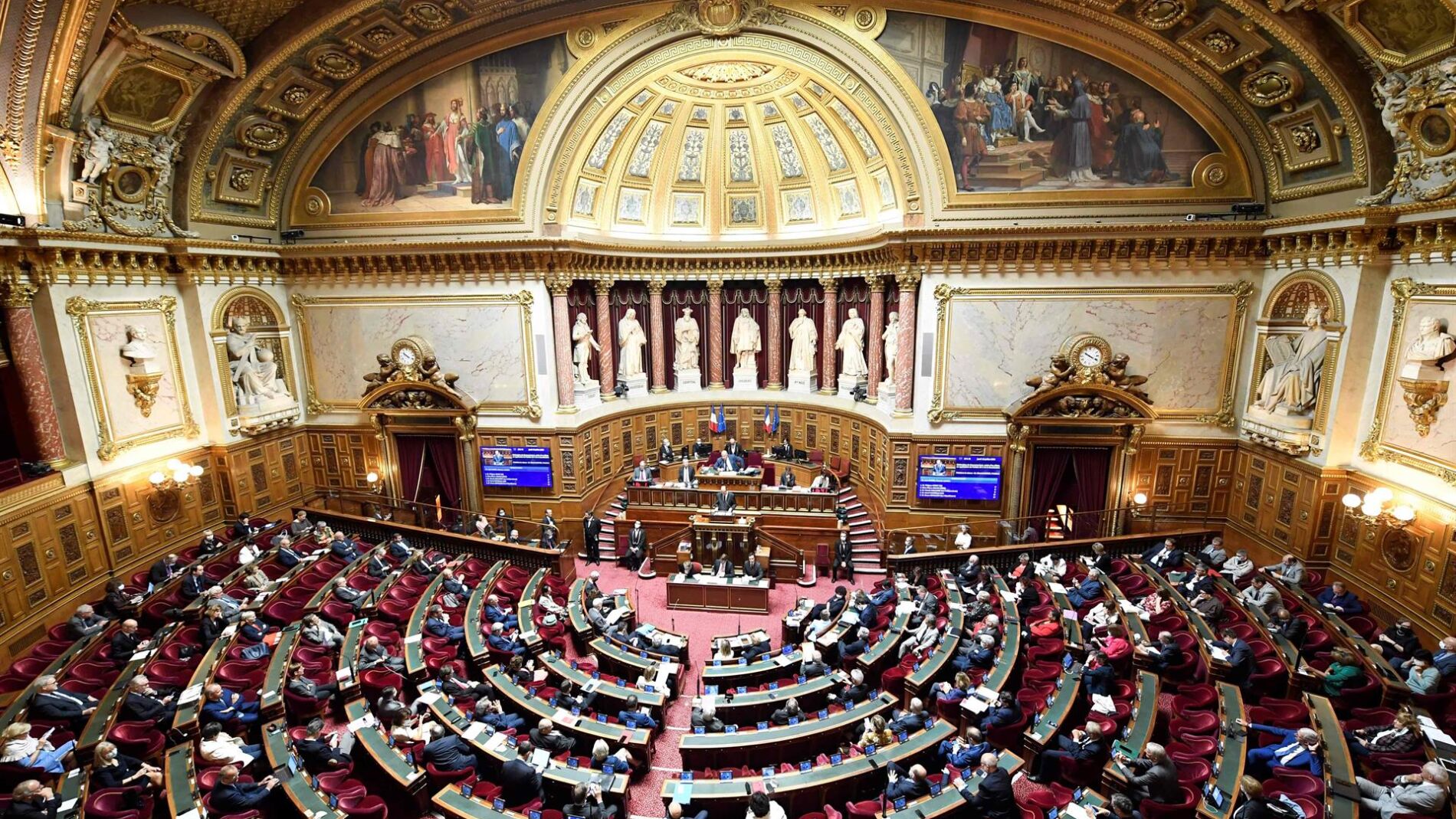 Francia endurece la ley contra el vandalismo