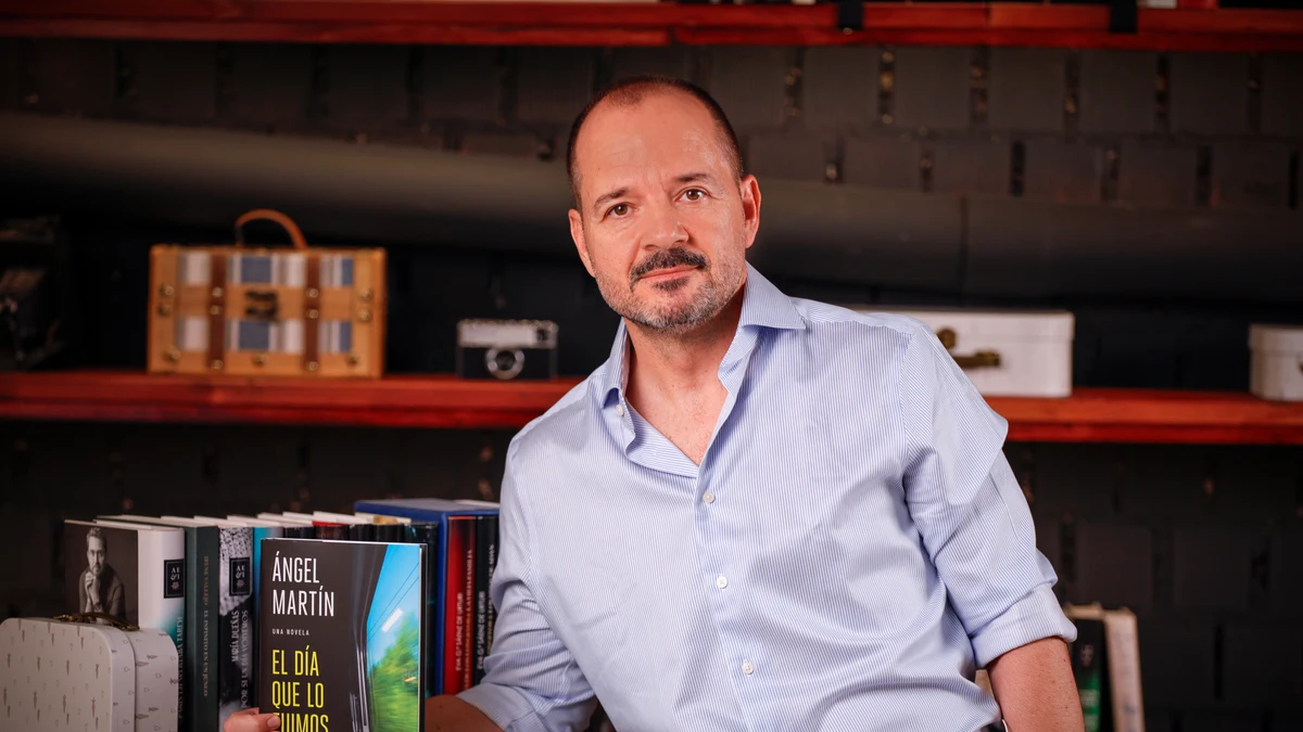 Ángel Martín publica "El día que lo fuimos todo", su primera novela