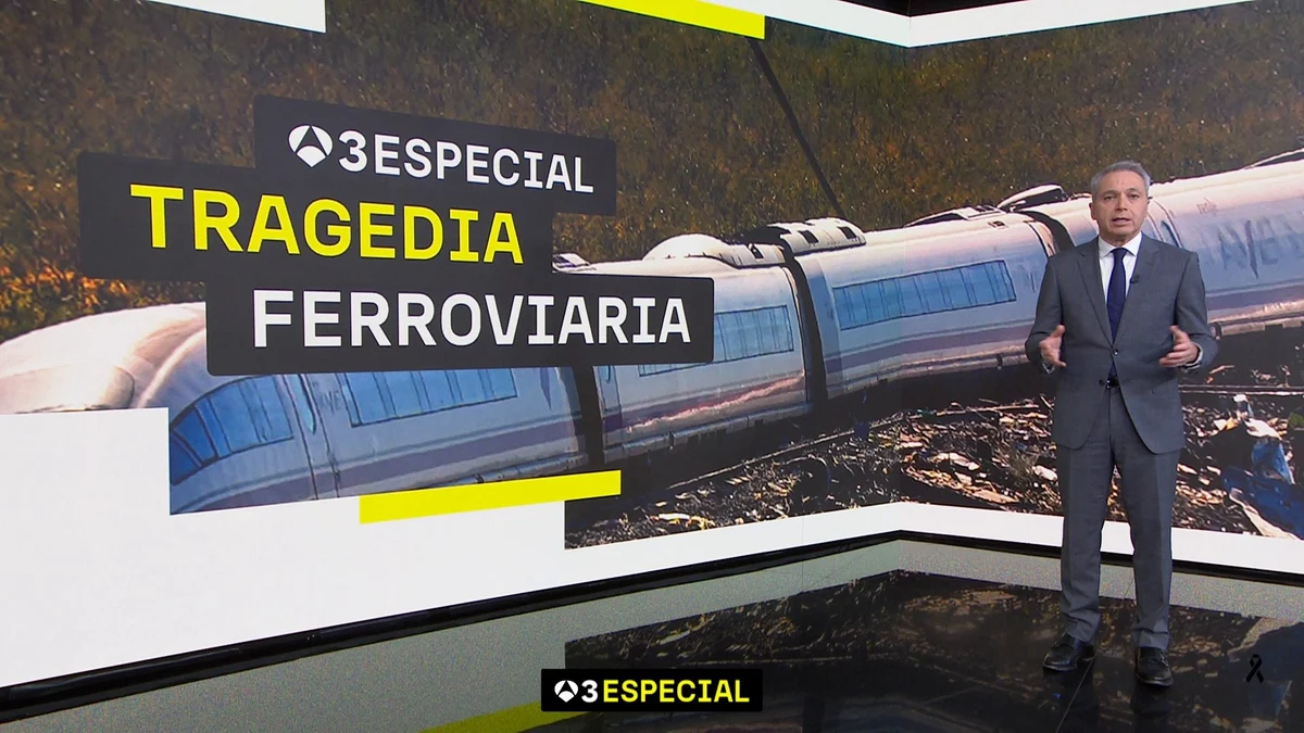 Vicente Vallés, durante su editorial en 'Antena 3 Noticias' sobre el accidente ferroviario de Urda