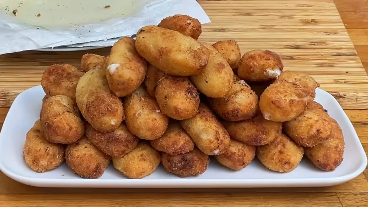 Un experto culinario elabora hasta 40 croquetas de carne caseras y cremosas por menos de 3 euros: "Cocinar la harina el tiempo adecuado con el aceite evita que la bechamel resulte pesada"