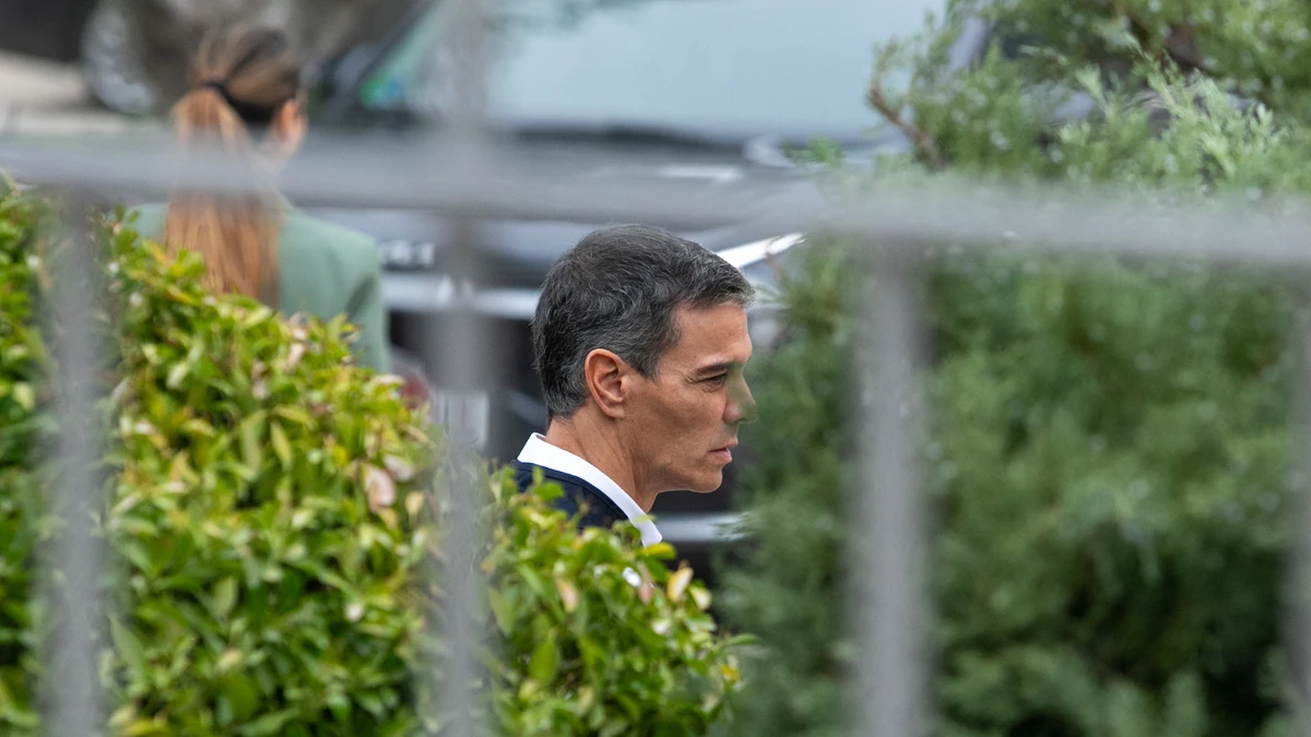Sánchez promete una investigación "esclarecedora" de Urda sin clarificar las responsabilidades