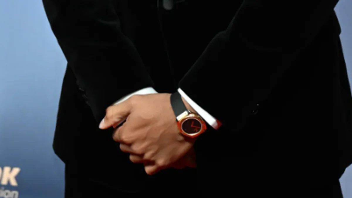 El reloj retro de 30.200 euros de Kylian Mbappé