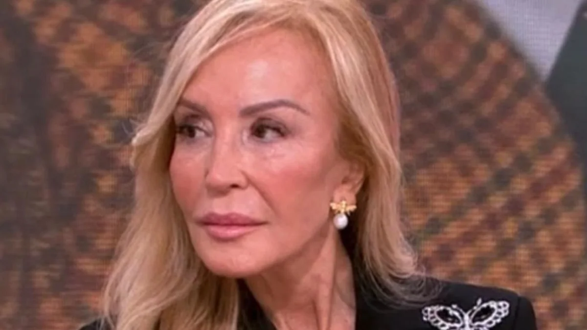 Carmen Lomana