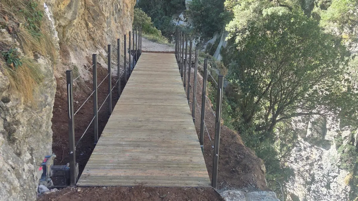 La Ruta del Cares reabre tras finalizar los trabajos de reparación de una pasarela