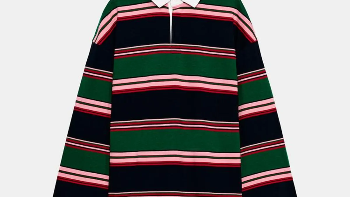 Polo de rayas.